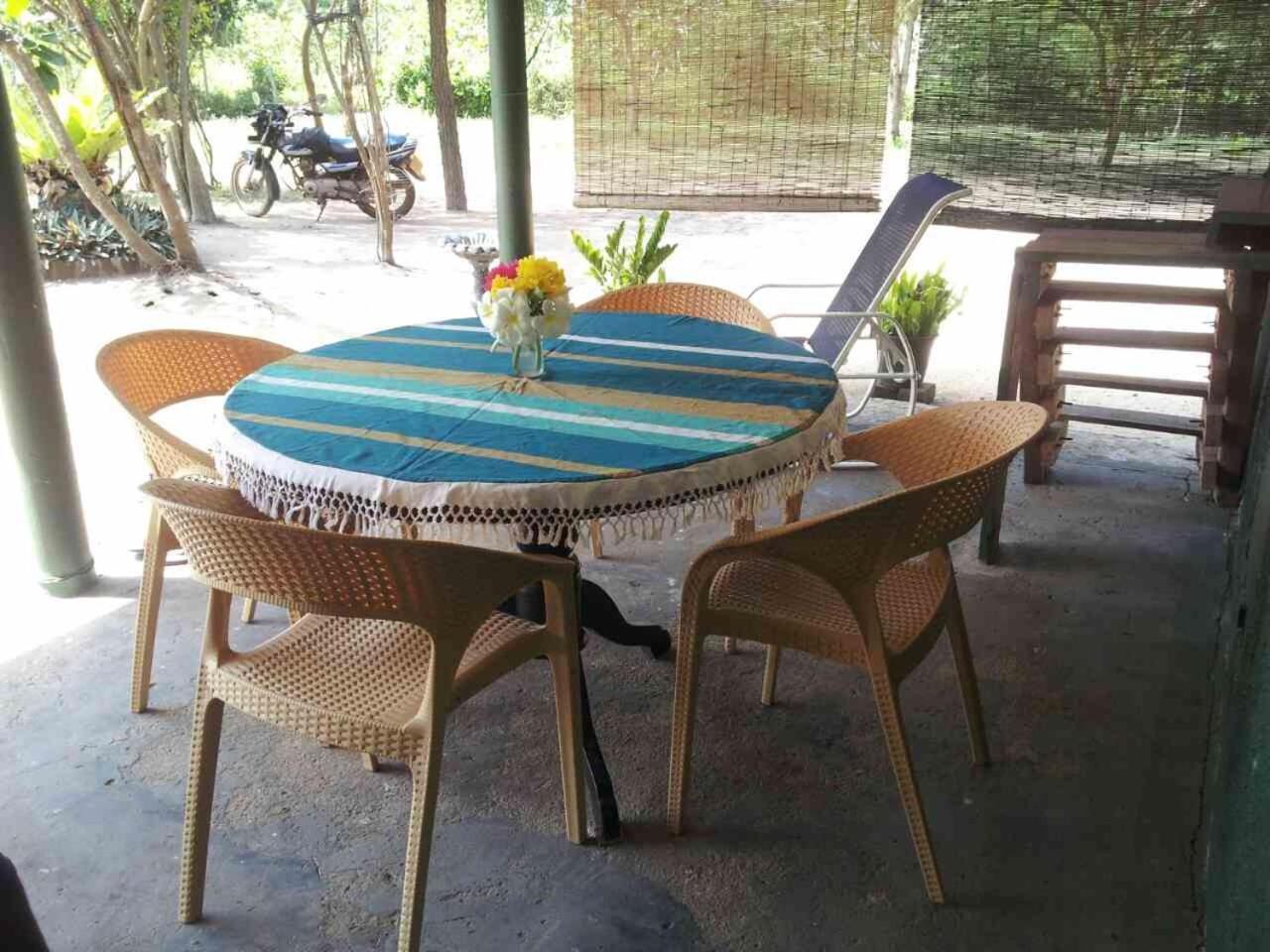 פוטאלם Captain'S Bird Safari Lodge מראה חיצוני תמונה