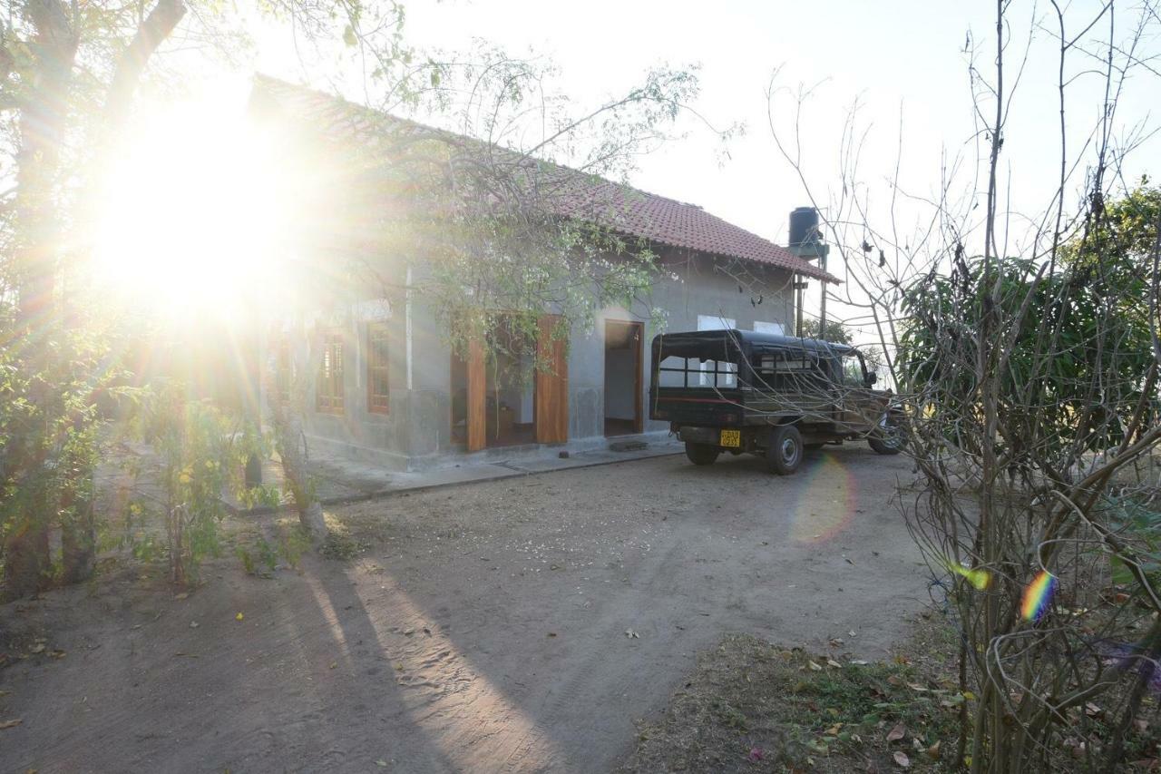 פוטאלם Captain'S Bird Safari Lodge מראה חיצוני תמונה