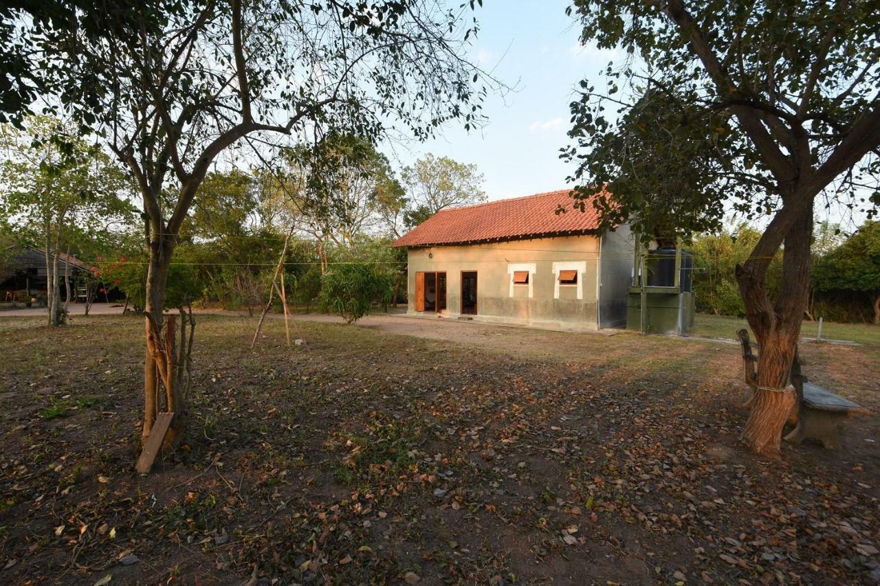 פוטאלם Captain'S Bird Safari Lodge מראה חיצוני תמונה
