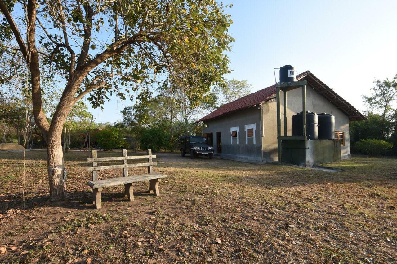 פוטאלם Captain'S Bird Safari Lodge מראה חיצוני תמונה